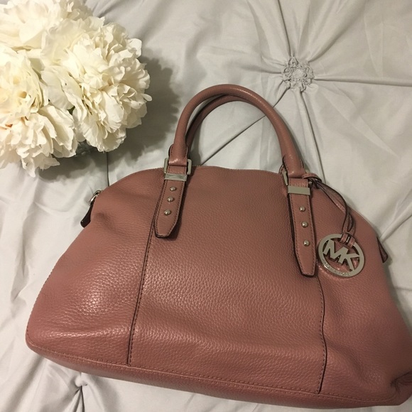 Michael Kors Handbags - Michael Kors Leather Bowery Bag Dusty Rose
